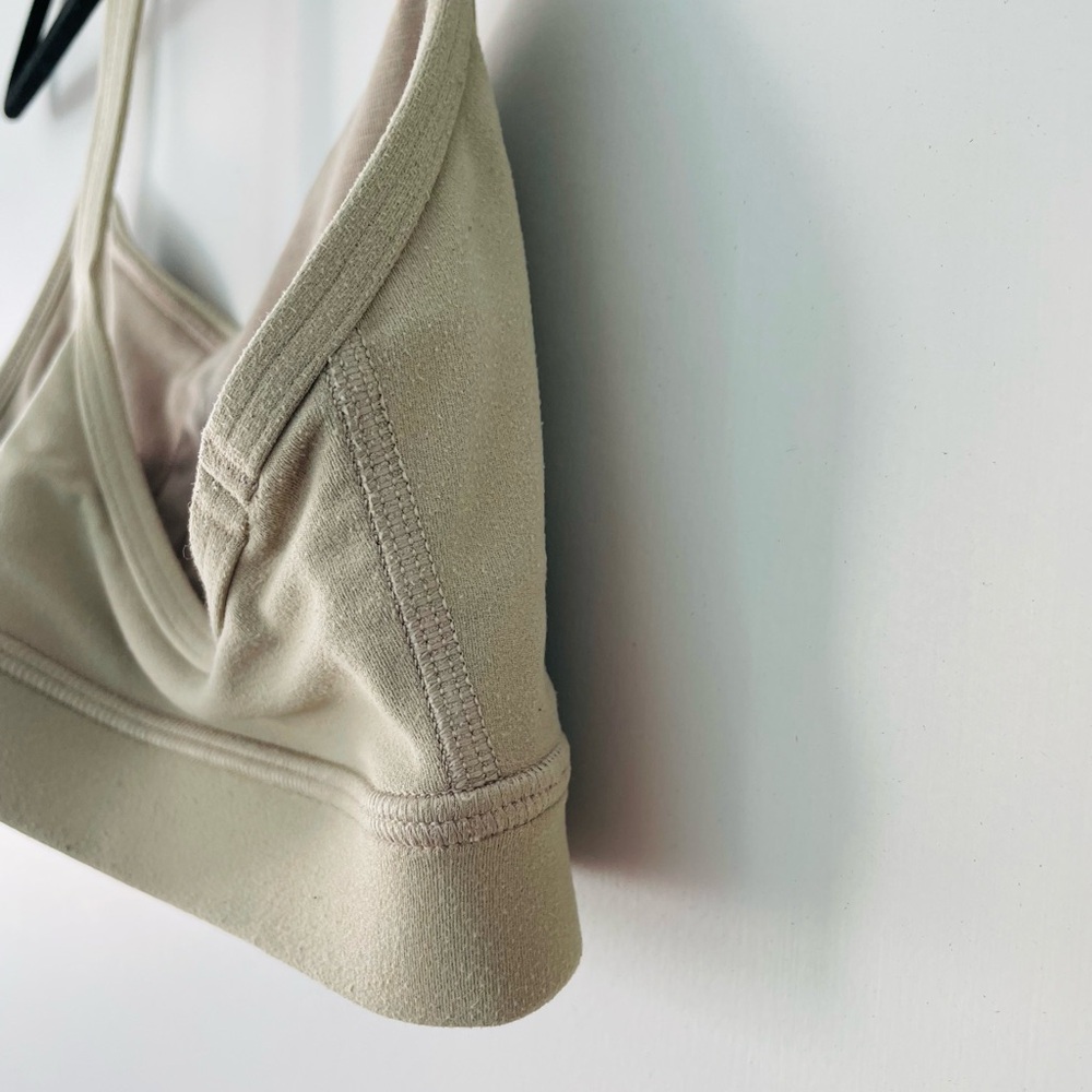 Lululemon Athletica Flow Y Nulu Bra - Picture 5 of 6